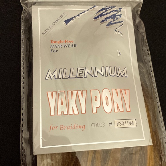 NIB Hair Extension - Picture 2 of 4